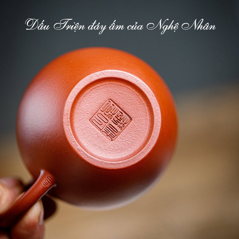 Đảm bảo chất lượng ấm Tử Sa với bề mặt mịn màng