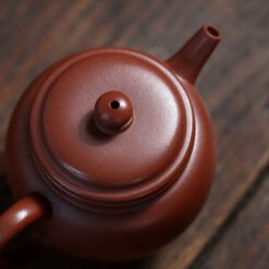 Đảm bảo chất lượng ấm Tử Sa với bề mặt mịn màng