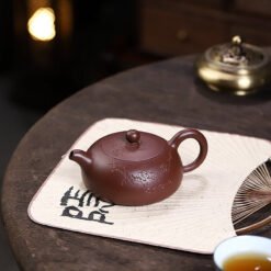 Ấm Tử Sa Tử Nê Dáng Bán Nguyệt BN001 hoa mai trang trí