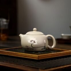 Ấm Tử Sa Bạch Nê Diệu Liên Hoa TT021 Dáng Tây Thi