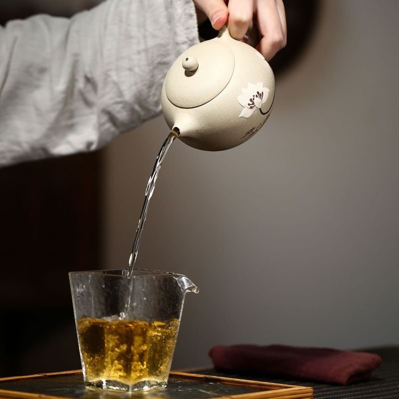 Ấm Tử Sa Bạch Nê Diệu Liên Hoa TT021 Dáng Tây Thi