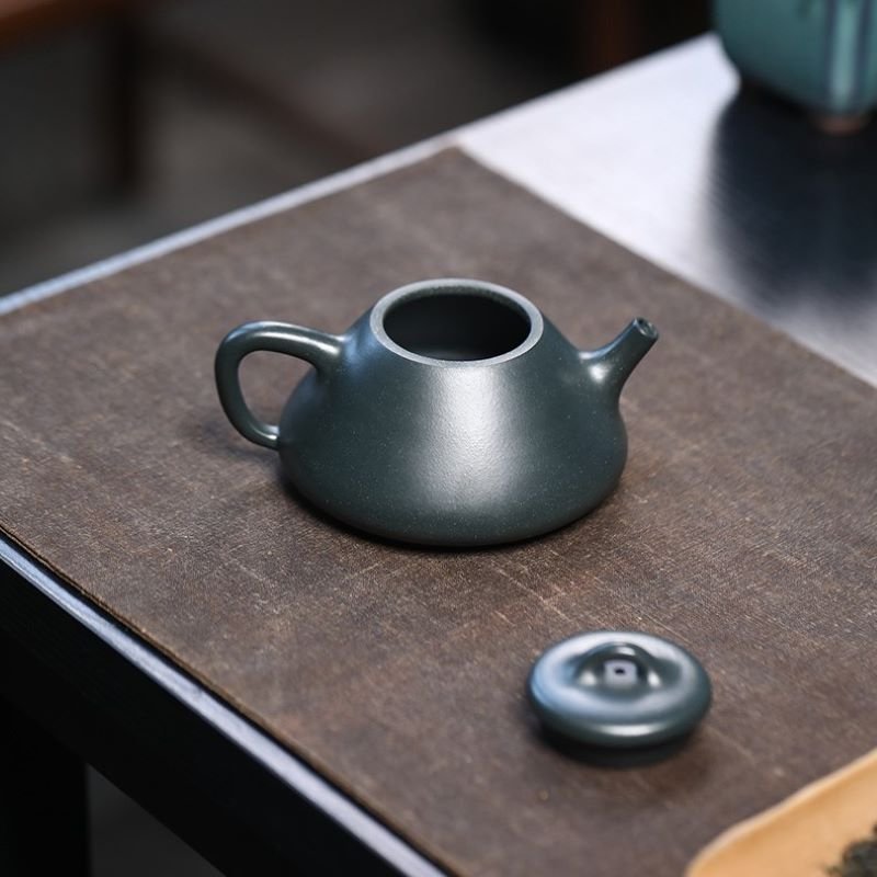 Ấm tử Thạch Biều Hắc Nê Nguyên Khoáng TB030 dung tích 200ml