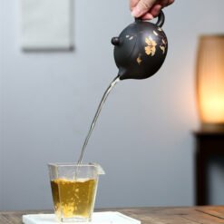 Ấm tử sa Hắc Tử Nê hoa Mai vàng dáng Tây Thi TT019